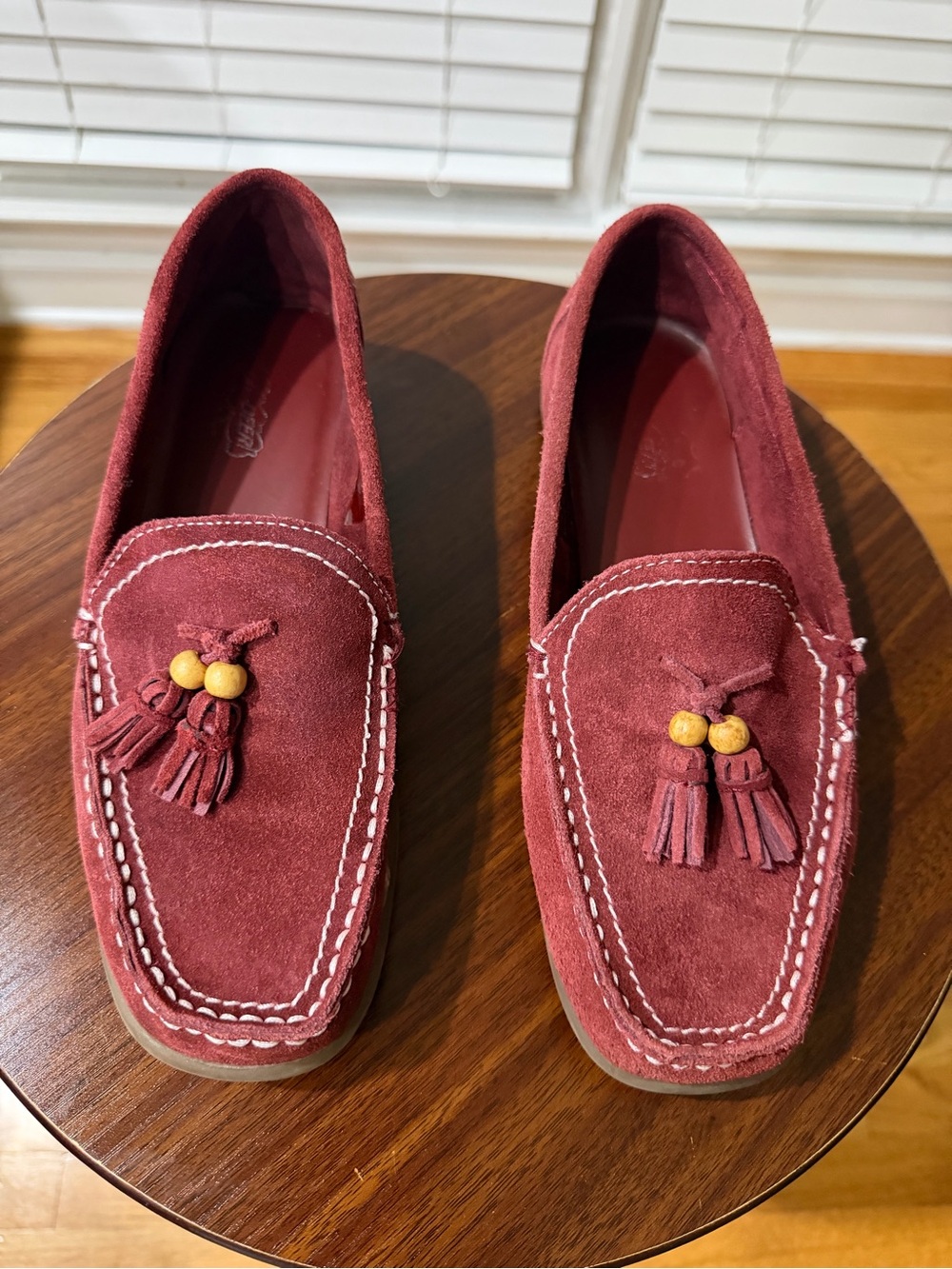 Oh Deer! Burgundy Tassel Loafers! Super Soft & Comfortable! ❤️ Size 9